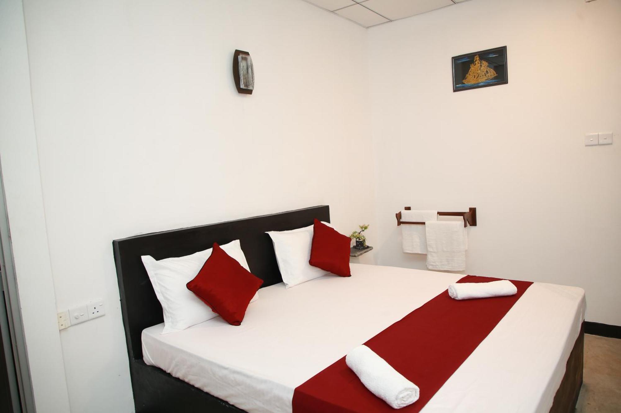 Samee Dream Guest Hotel Midigama East Ngoại thất bức ảnh